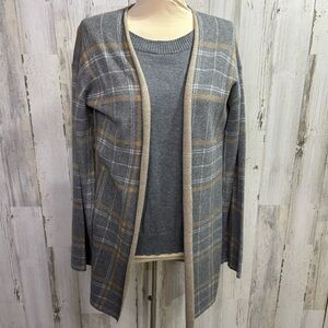 LOFT Outlet Gray and Tan Plaid Open Front Cardigan Sweater‎